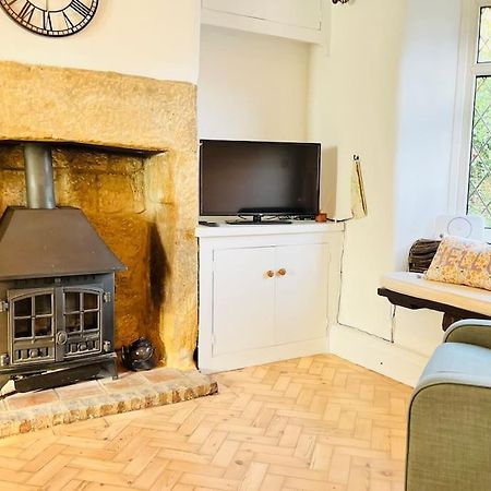 Otley Cottage ภายนอก รูปภาพ