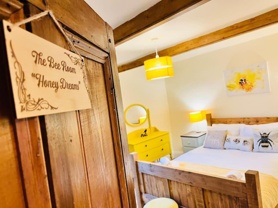 Otley Cottage ภายนอก รูปภาพ