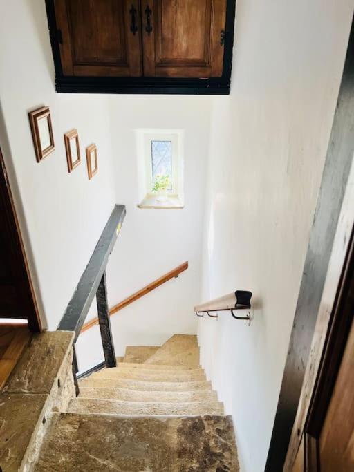 Otley Cottage ภายนอก รูปภาพ