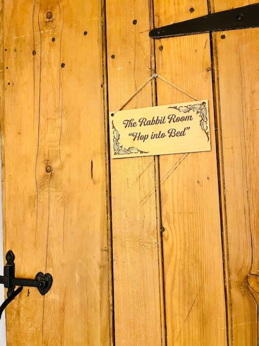 Otley Cottage ภายนอก รูปภาพ