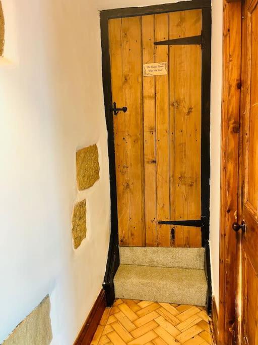 Otley Cottage ภายนอก รูปภาพ
